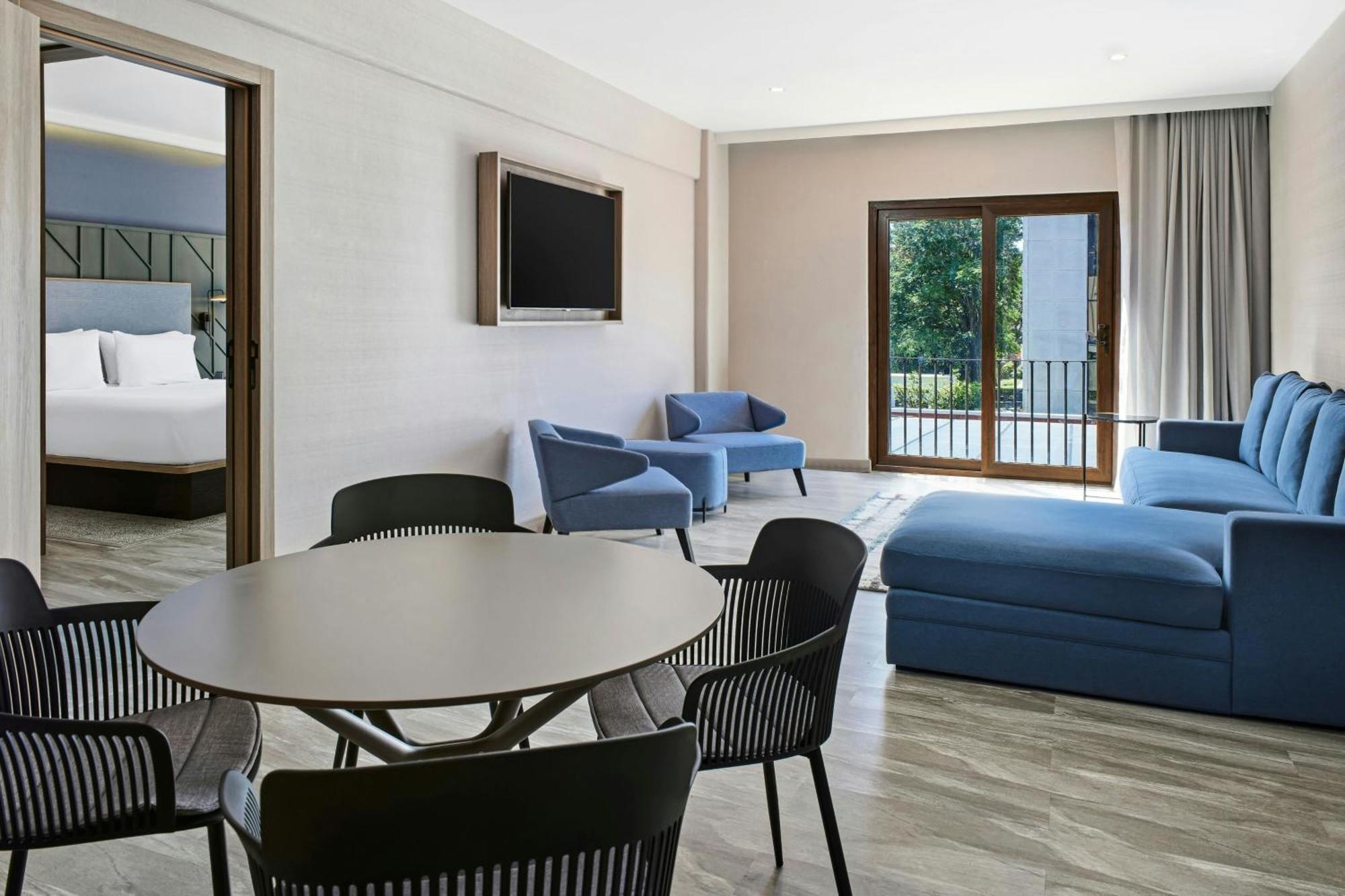 Courtyard By Marriott San Jose Escazu Hotell Exteriör bild