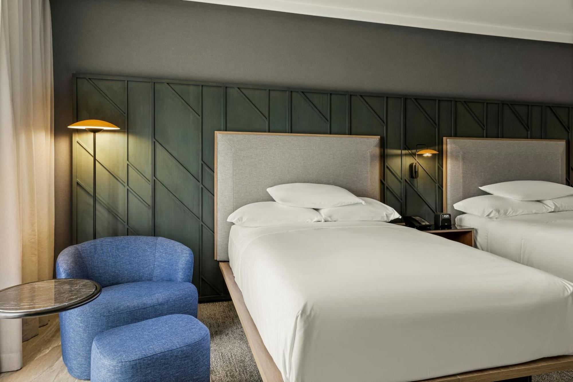 Courtyard By Marriott San Jose Escazu Hotell Exteriör bild
