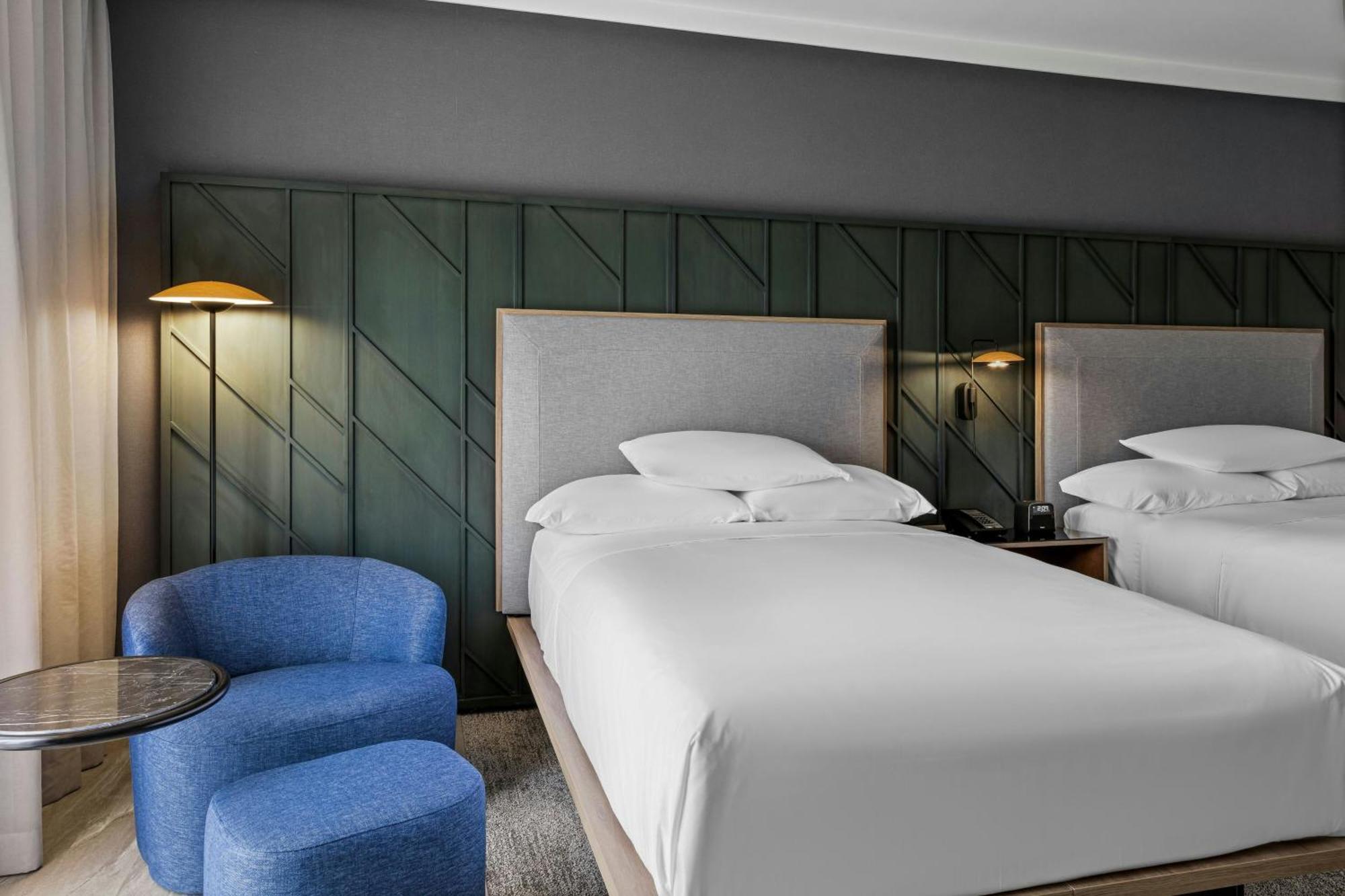 Courtyard By Marriott San Jose Escazu Hotell Exteriör bild