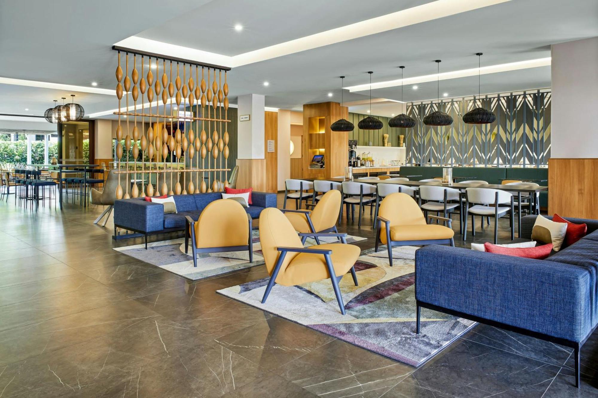 Courtyard By Marriott San Jose Escazu Hotell Exteriör bild