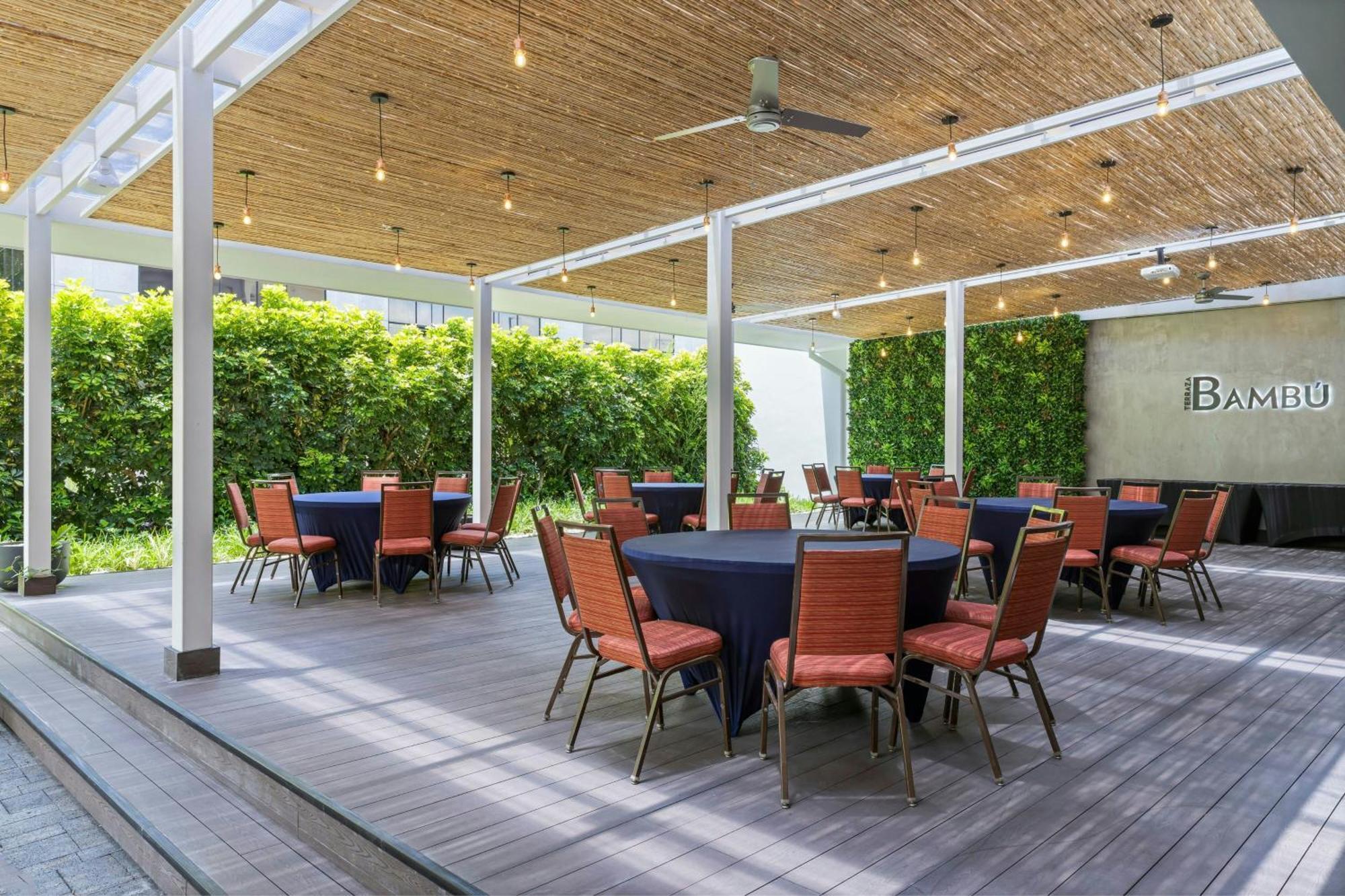 Courtyard By Marriott San Jose Escazu Hotell Exteriör bild