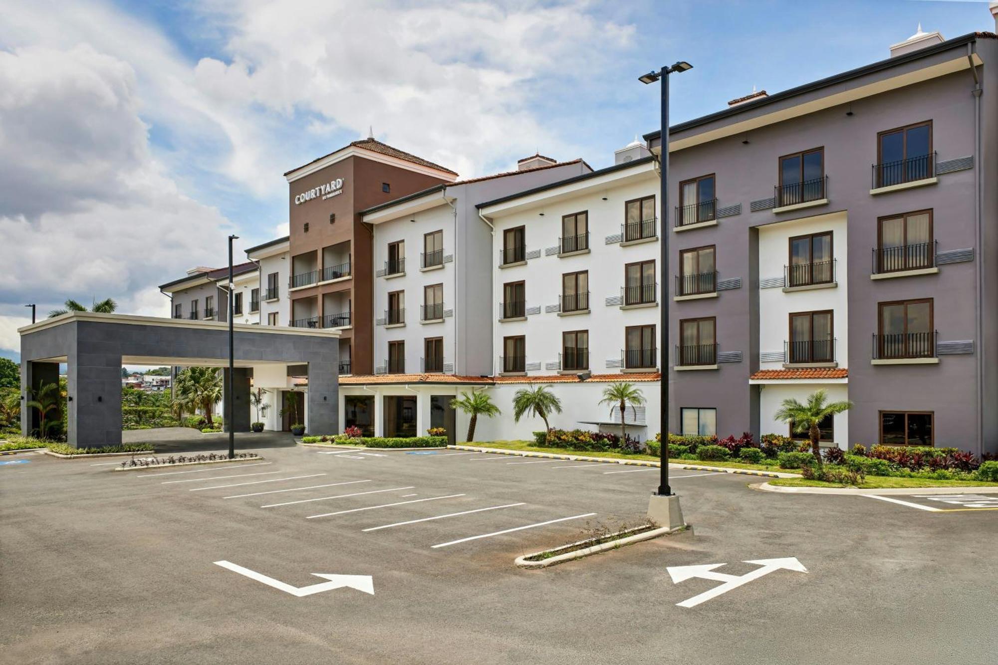 Courtyard By Marriott San Jose Escazu Hotell Exteriör bild